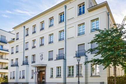 Wohnung zum Kaufen in Düsseldorf 890.000 € 116.97 m² 3 zimmer