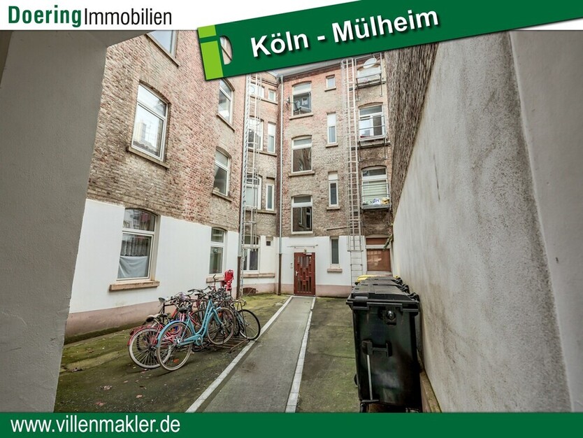 Entkernte Erdgeschoss-Wohnung mit eigenem Garten