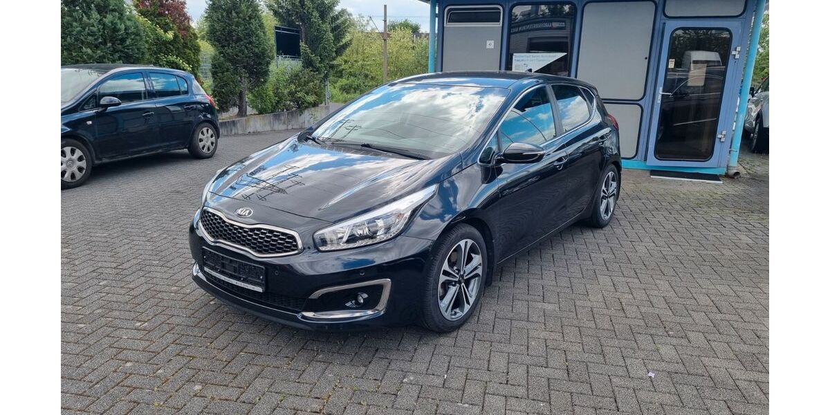 Kia ceed / Ceed 110.000 km 11.950 &euro; Wesseling 50389
