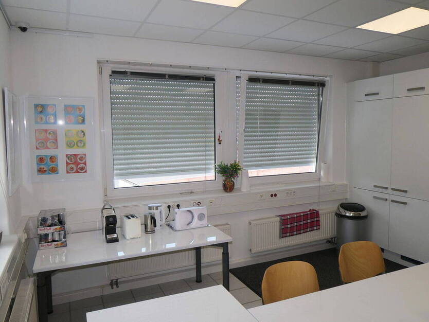 Maklerfrei, Butzweilerhof, Büro 37 qm+13qmGem.Fl.=795€~14,50€qm Warmend+19%