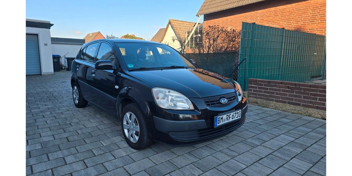 Kia Rio 214.000 km 1.990 &euro; Bergheim 50127