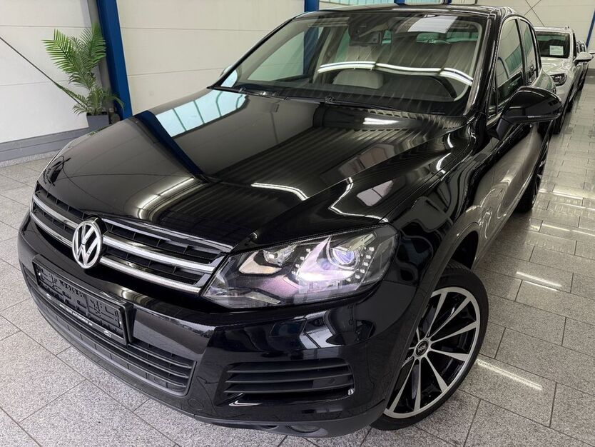 VW Touareg 153.705 km 17.999 € Köln 50829