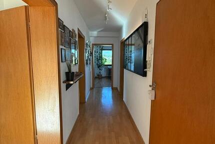 3 Zimmer Dachgeschosswohnung, Memellandstraße zimmer