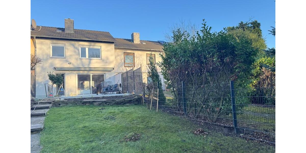 **Bonn-Beuel: Gepflegtes Reihenmittelhaus in toller Lage! 4 Zimmer, Terrasse, Garten** 4 zimmer