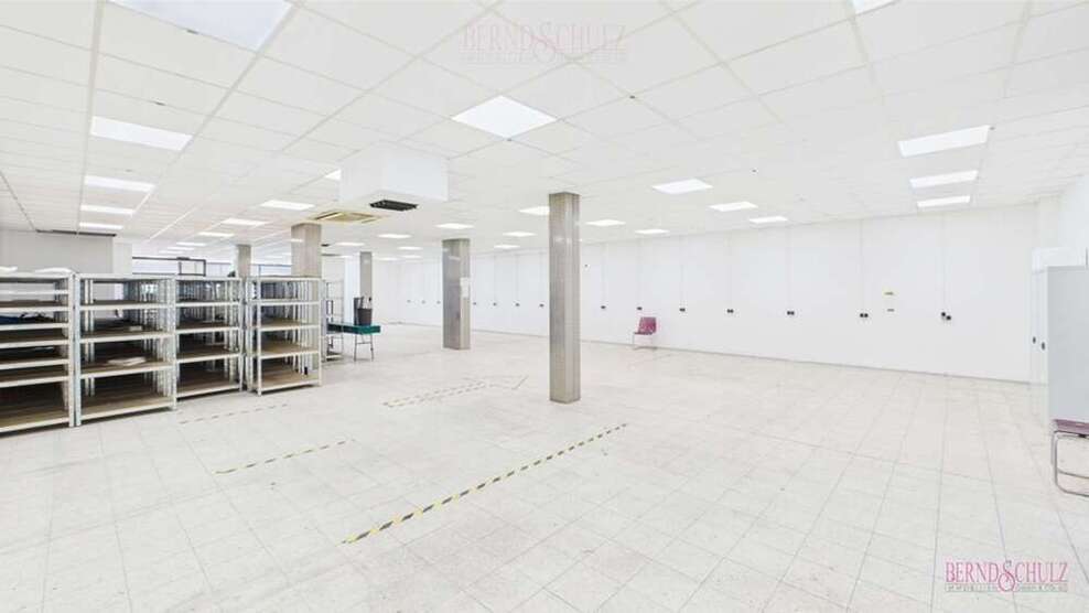 Einzelhandel in Bonn Duisdorf 3.500 € 266.84 m²
