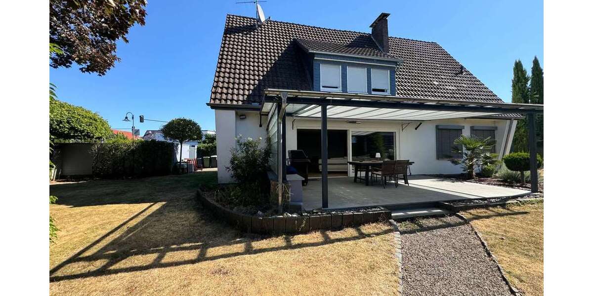 Einfamilienhaus Rösrath - 7 Zimmer, 170 m&sup2;, 2.295&euro; | Angebot:27312147