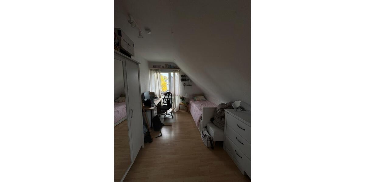 Etagenwohnung Bonn Beuel-Mitte - 1 Zimmer, 16 m&sup2;, 450&euro; | Angebot:25511490