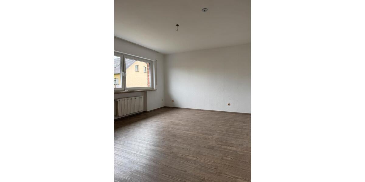 Etagenwohnung Troisdorf Bergheim - 2.5 Zimmer, 88 m&sup2;, 930&euro; | Angebot:26407242