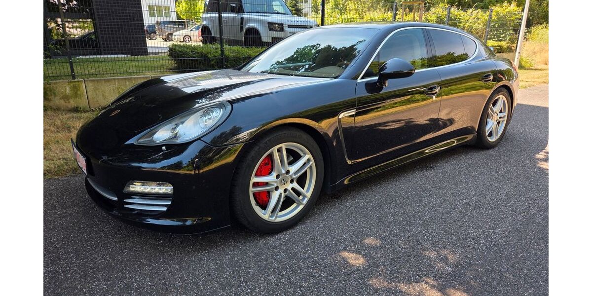 Porsche Panamera 177.800 km 15.495 &euro; Köln 50827
