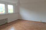 Lev.-Quettingen, helle freundliche renovierte Wohnung im DG, 2 Zimmer, 55 m², Küche, Wannenbad 2 zimmer
