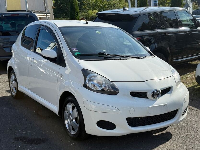 Toyota Aygo (X) 130.524 km 5.999 € bonn 53175