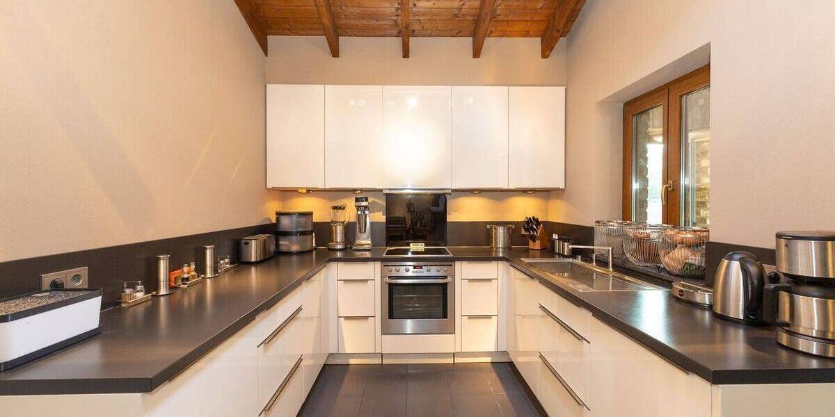 Einfamilienhaus Hürth Stotzheim - 9 Zimmer, 448 m&sup2;, 1.990.000&euro; | Angebot:26388610