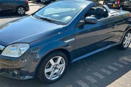 Opel Tigra 78.000 km 3.300 € Solingen 42657