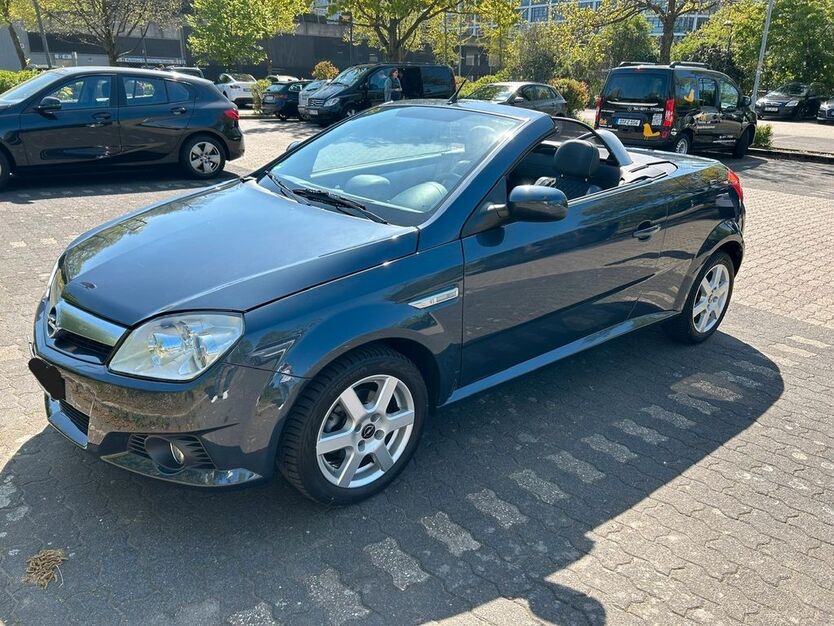 Opel Tigra 78.000 km 3.300 € Solingen 42657