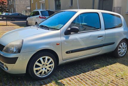 Renault Clio 81.000 km 1.600 &euro; Leverkusen 51373