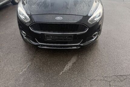 Ford S-Max 149.000 km 14.999 &euro; Köln 51105