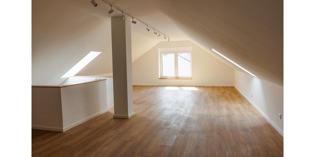 Luxuriös saniertes Einfamilienhaus mit Atelier & großem Garten zimmer