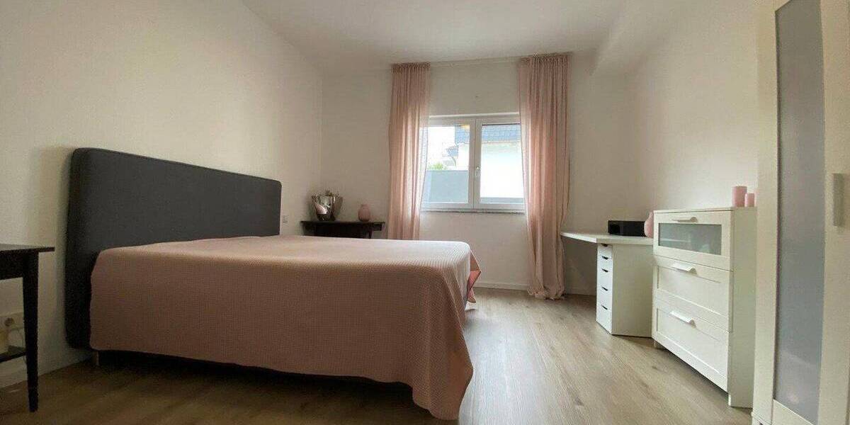 Etagenwohnung Troisdorf Sieglar - 2 Zimmer, 76 m&sup2;, 1.250&euro; | Angebot:26805726