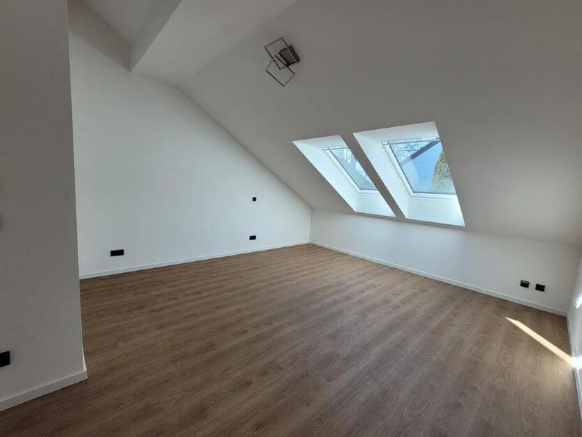 Traumhaus mit moderner Ausstattung und Carport nahe Bürgerbusch