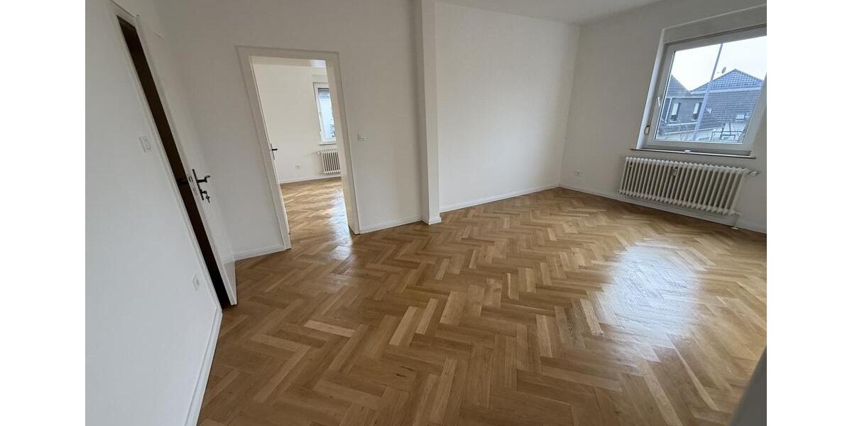 Maisonettenwohnung Bergisch Gladbach Gronau - 5 Zimmer, 135 m&sup2;, 1.700&euro; | Angebot:24662303
