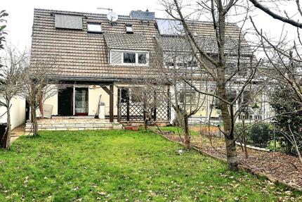 Schönes bezugsfreies Mehrfamilienhaus in Leverkusen Schlebusch