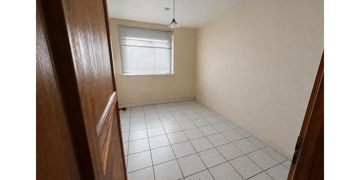 Etagenwohnung Bonn Hardtberg - 5 Zimmer, 100 m&sup2;, 299.000&euro; | Angebot:27112055