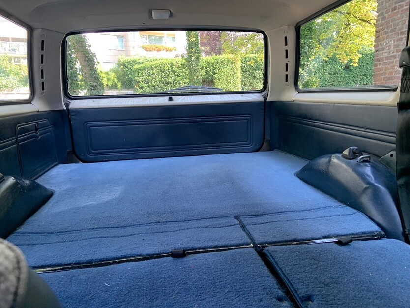 Mazda 929 II 190.000 km 8.300 € Düsseldorf 40213