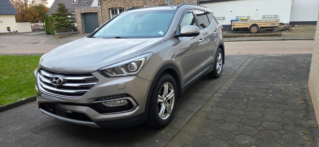 Hyundai SANTA FE 211.400 km 14.600 € Bedburg 50181