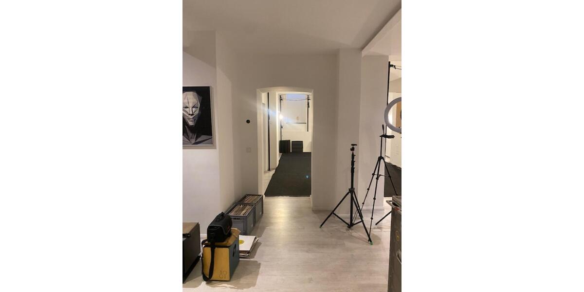 Büroräume im UG in denkmalgeschütztem Altbau – Ottostraße zimmer