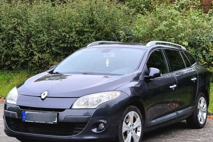 Renault Megane 214.000 km 2.499 € Niederkassel 53859