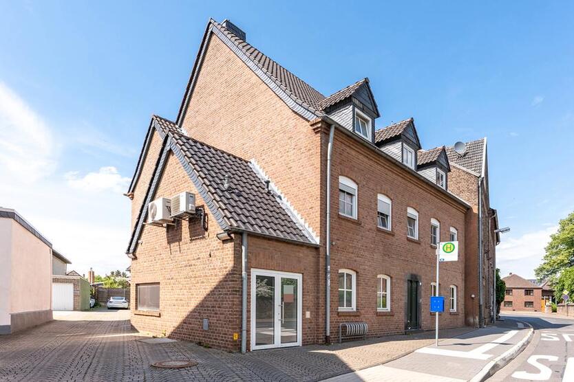 Interessante Gewerbefläche in zentraler Lage von Bedburg-Kirchherten! zimmer