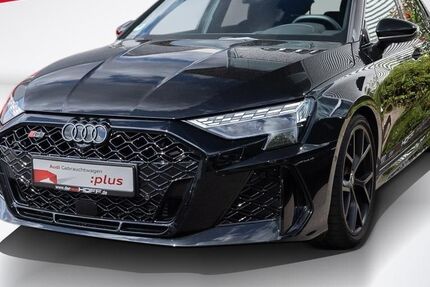 Audi RS3 9.900 km 59.995 &euro; Sankt Augustin-Menden 53757