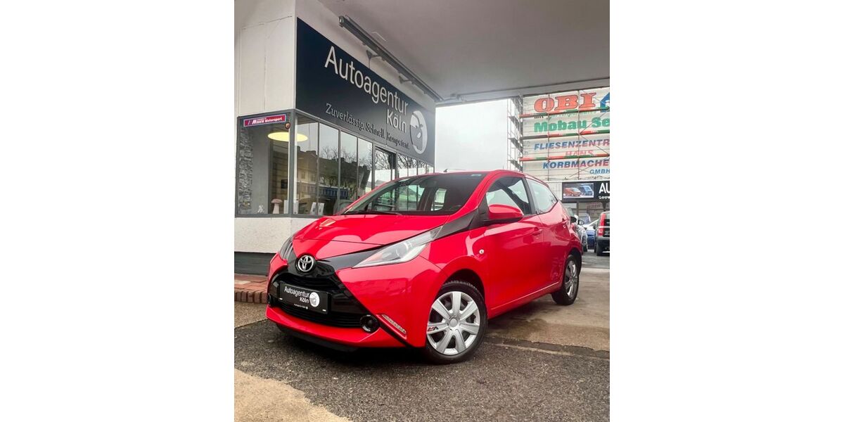 Toyota Aygo (X) 109.000 km 4.690 &euro; Köln 51067