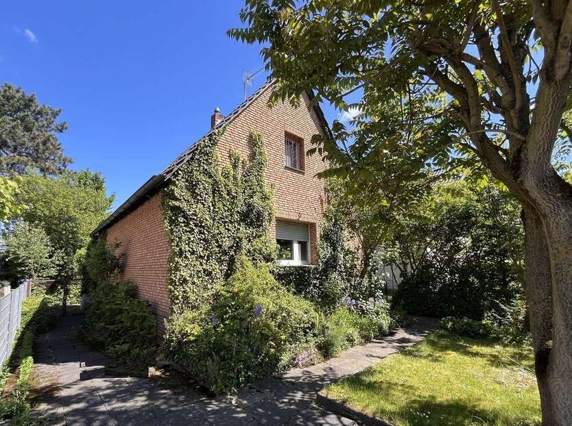 Haus zum Kaufen in Sankt Augustin 359.000 € 78 m²