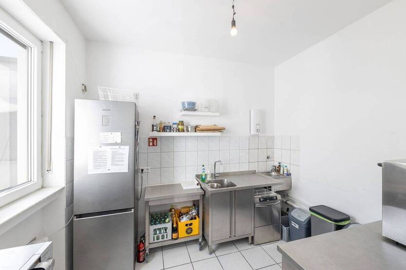 * Ladenlokal im beliebten Flingern Nord * Übernahmen möglich * 3 zimmer