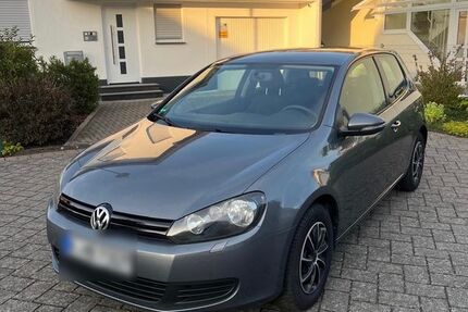 VW Golf 162.000 km 4.450 &euro; Niederkassel 53859