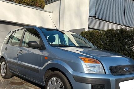 Ford Fusion 56.000 km 4.990 &euro; Köln 51107