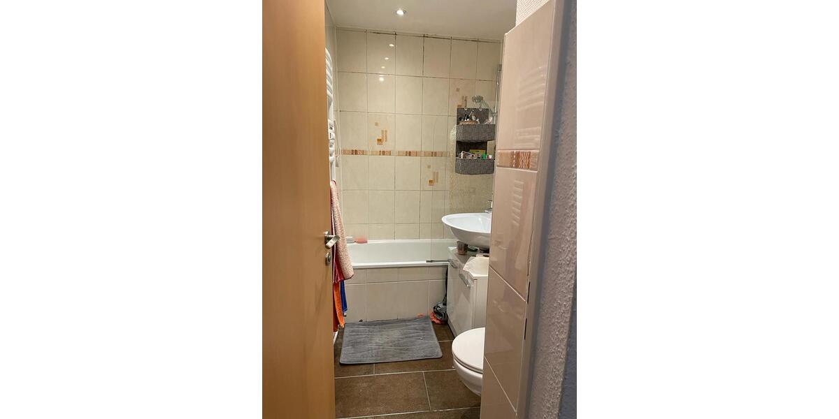 Dachgeschoßwohnung Köln Kalk - 2 Zimmer, 33 m&sup2;, 725&euro; | Angebot:26262906