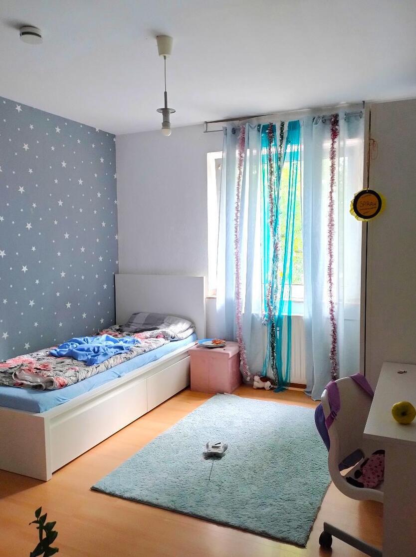 Großzügige 6-Zimmer Wohnung mit Balkon und Gartenmitbenutzung, ruhige und grüne Wohnlage, kleine Eigentümergemeinschaft 6 zimmer