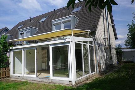 Rondorf-Einfamilienhaus-DHH-200 M zu St.Georges Schule-