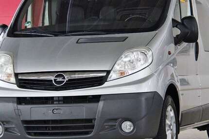 Opel Vivaro 83.000 km 14.850 € Köln 50739