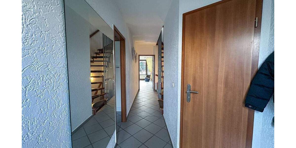 Reihenendhaus Rösrath - 6 Zimmer, 129 m&sup2;, 570.000&euro; | Angebot:25678551