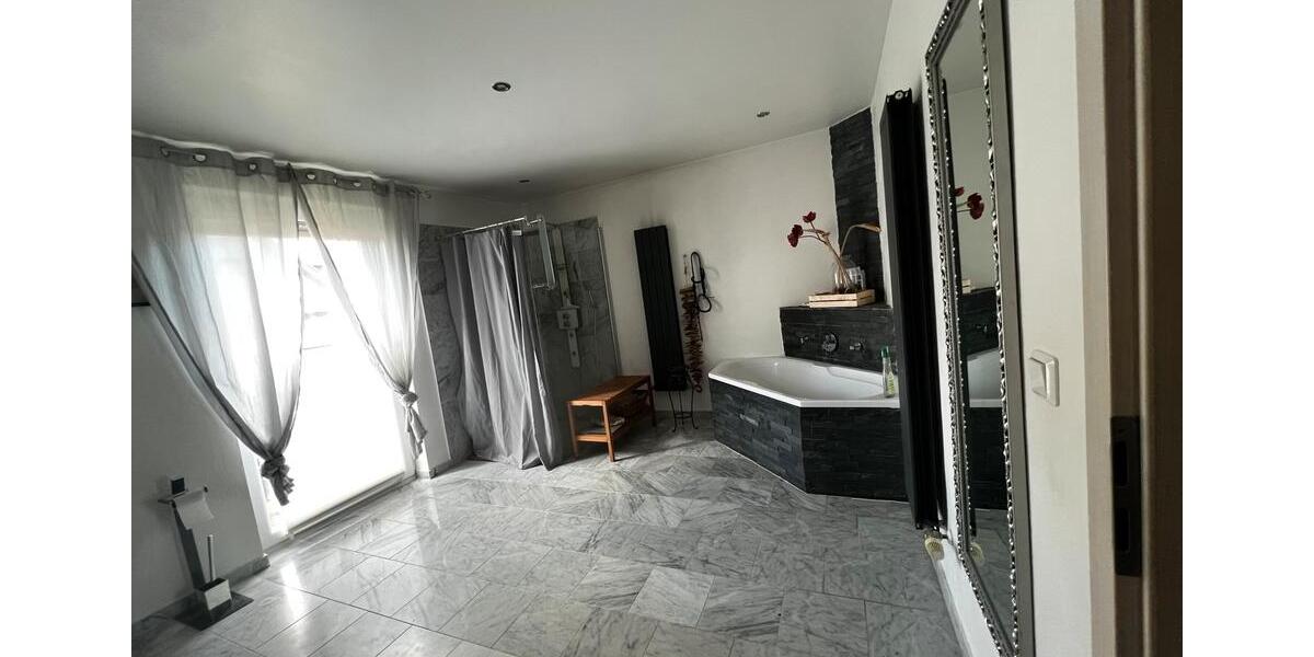 Einfamilienhaus Köln Chorweiler - 5 Zimmer, 129 m&sup2;, 695.000&euro; | Angebot:26610971