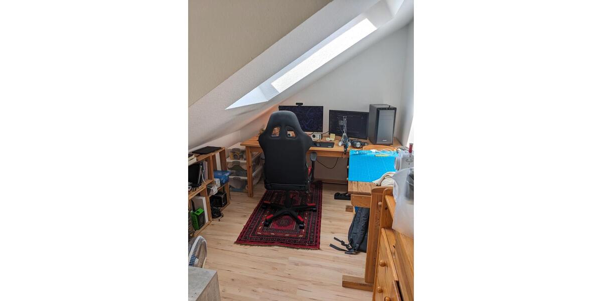 Dachgeschoßwohnung Bonn Auerberg - 1.5 Zimmer, 60 m&sup2;, 720&euro; | Angebot:26535422