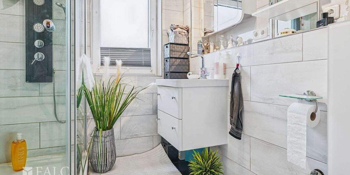 Etagenwohnung Brühl Kierberg - 3 Zimmer, 78 m&sup2;, 245.000&euro; | Angebot:25374377