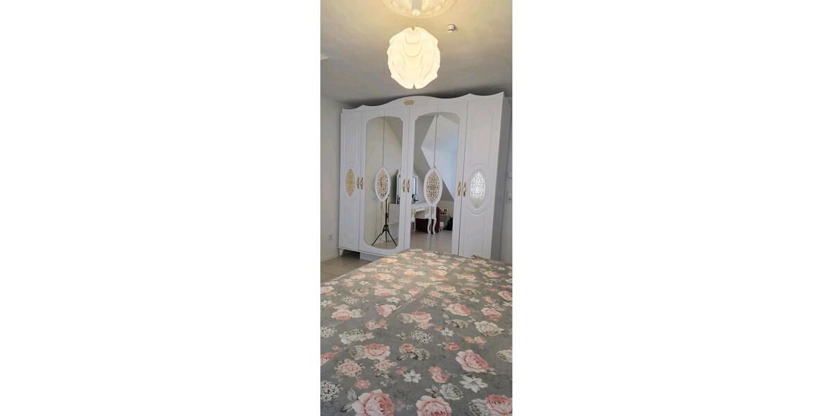 Dachgeschoßwohnung Odenthal - 4 Zimmer, 110 m&sup2;, 1.250&euro; | Angebot:25444008