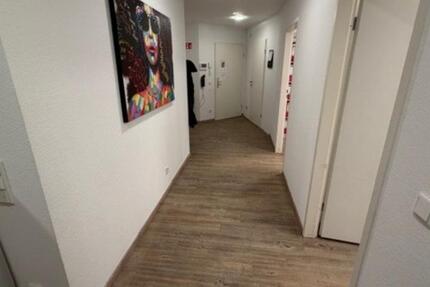 Großzügige 4-Zimmer-Wohnung mit Aufzug im Zentrum von Leverkusen- 4 zimmer