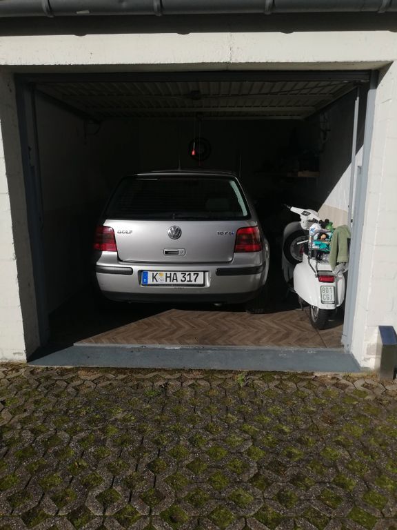 VW Golf 116.800 km 2.900 € Köln 51069