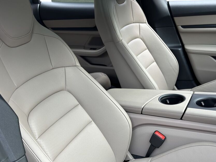 Porsche Taycan 5.860 km 75.790 € Frechen (bei Köln) 50226