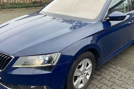 Skoda Superb 263.000 km 8.250 &euro; leverkusen 51373